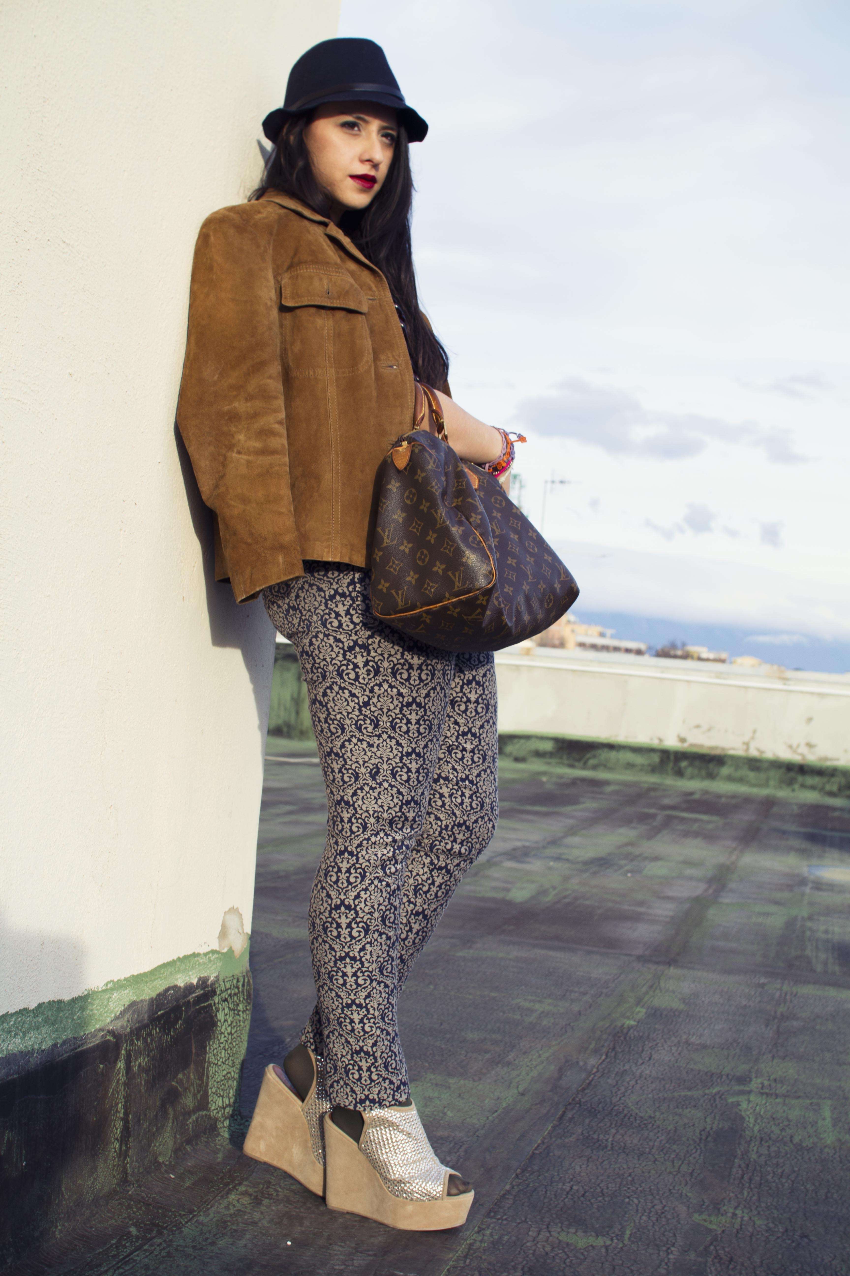 outfit suede jacket and baroque pants