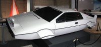 Lotus Esprit submarino de James Bond será leiloado