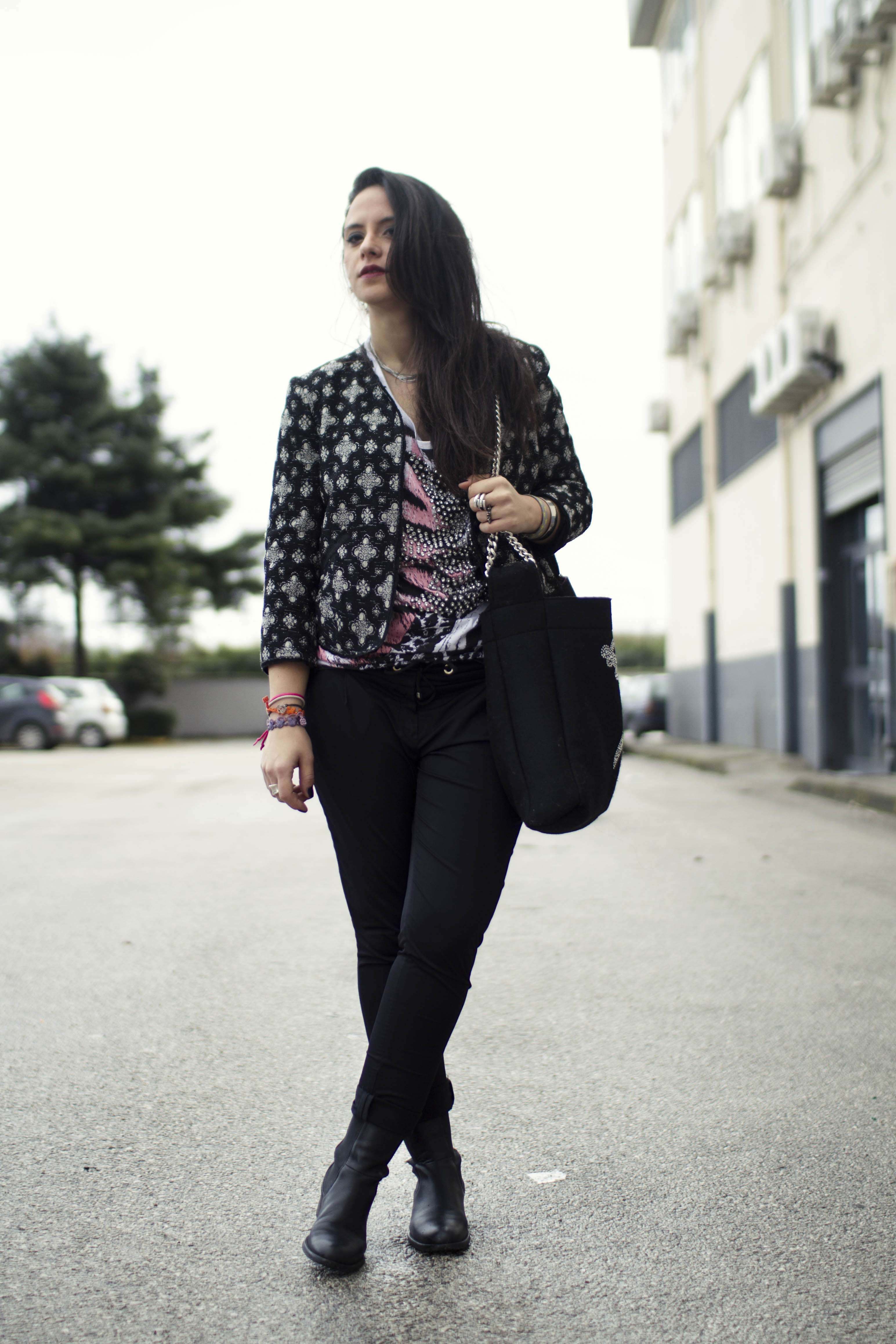 Pinko cross jacket and skull bag outfit