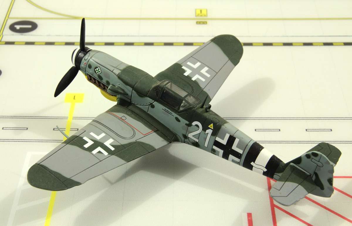De Agostini 1:72 Bf 109G Luftwaffe IV/JG 4 Franz Wienhusen 
